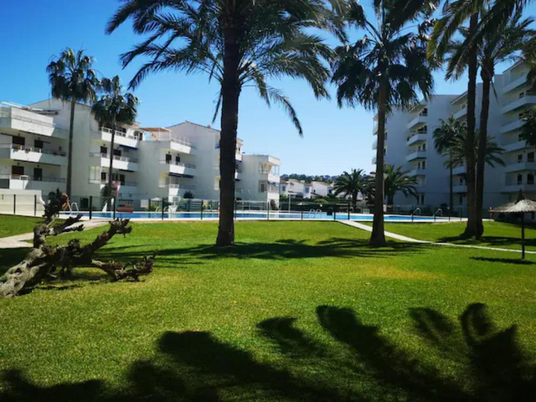 Casa en urb. con la piscina más GRANDE de Jávea. Exterior foto